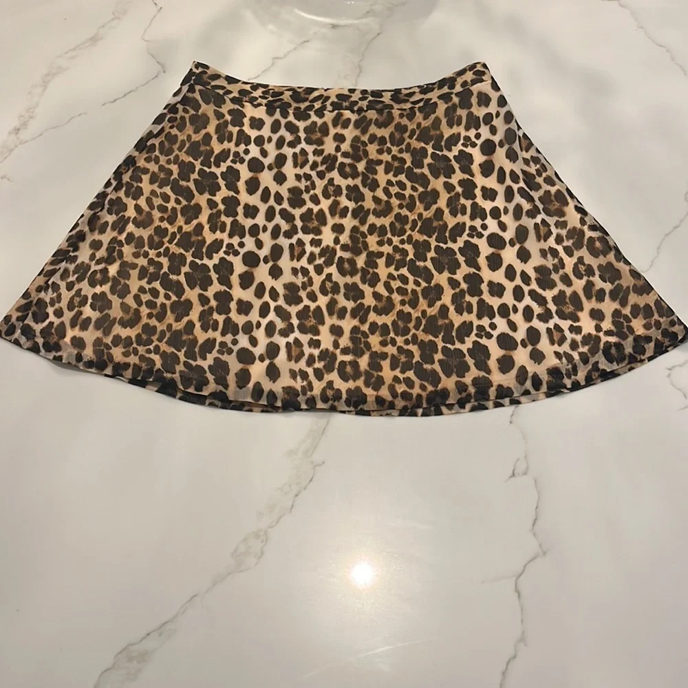 LIMITED Leopard Print Mini Skirt size 12 - Picture 2 of 8
